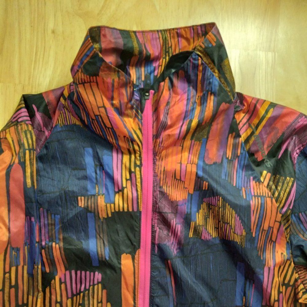 Brooks Run Happy Abstract Zipper Ultra Light Performance Windbreaker